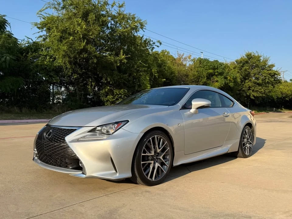 2015 Lexus RC - Image 2 of 12