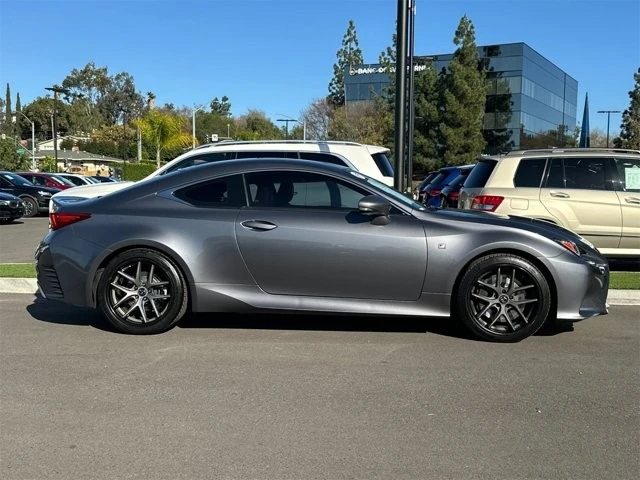 2015 Lexus RC - Image 2 of 12