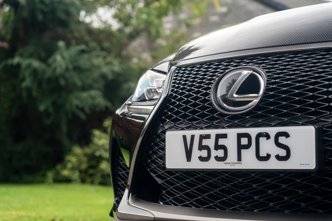 2015 Lexus RC F - Image 19 of 31