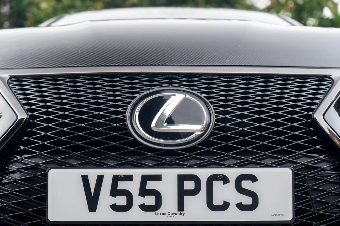 2015 Lexus RC F - Image 20 of 31