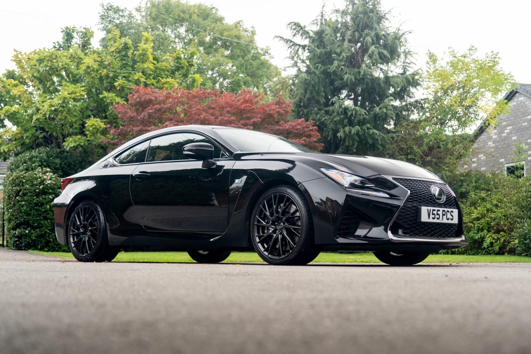2015 Lexus RC F - Image 16 of 31