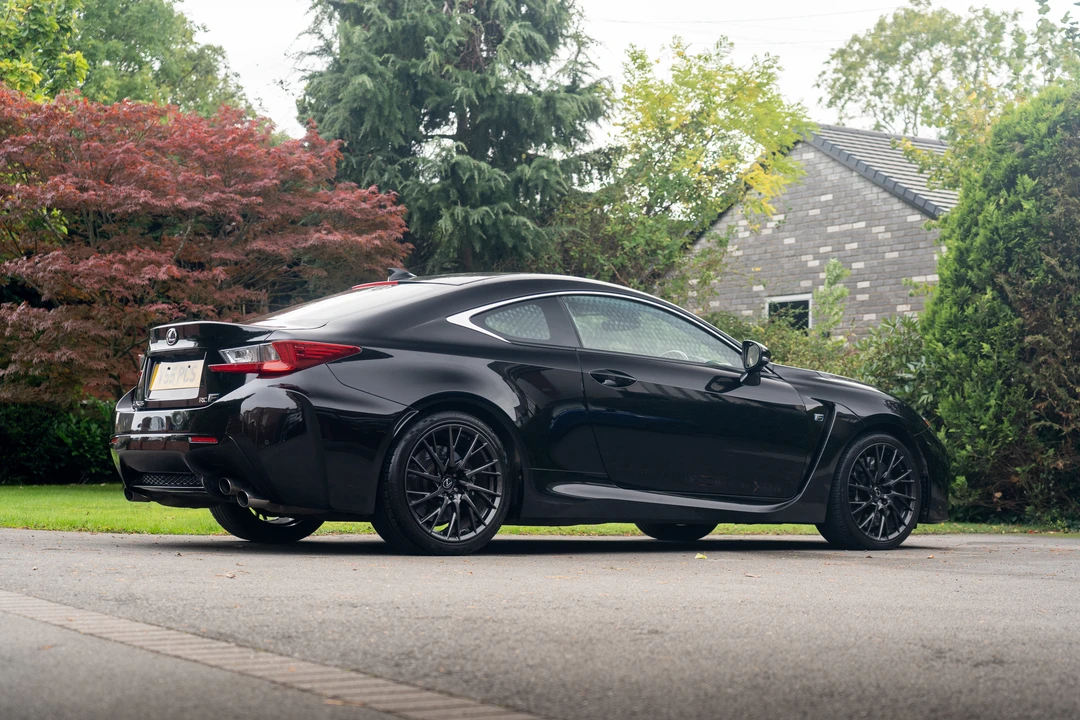 2015 Lexus RC F - Image 13 of 31