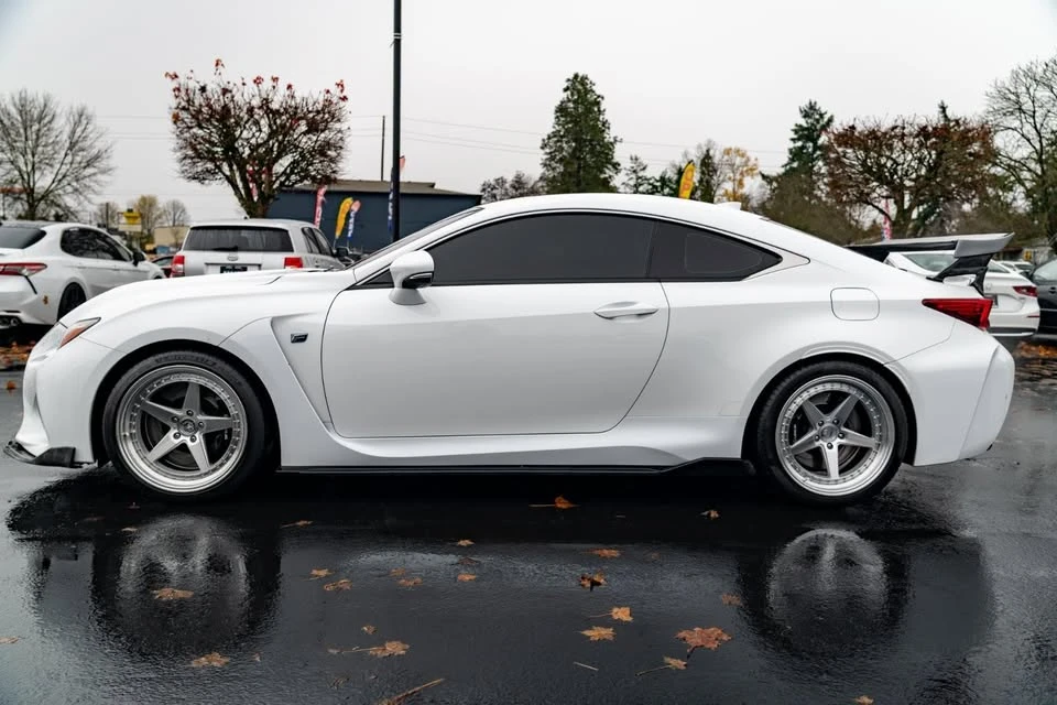 2015 Lexus RC F - Image 2 of 9
