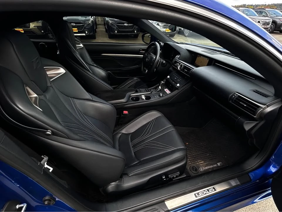 2015 Lexus RC F - Image 12 of 17
