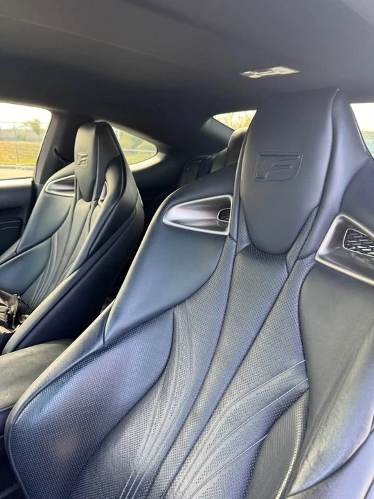 2015 Lexus RC F - Image 13 of 20