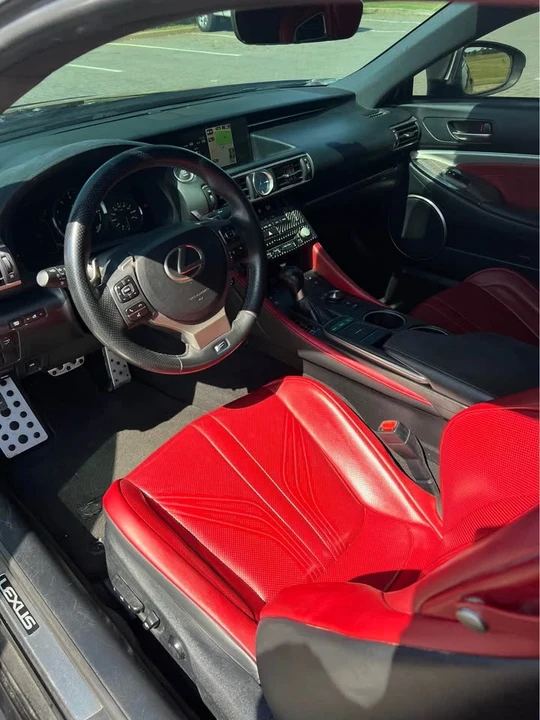 2015 Lexus RC F - Image 10 of 18