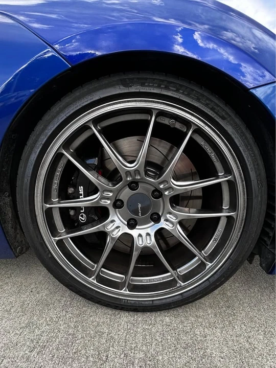 2015 Lexus RC F - Image 9 of 17