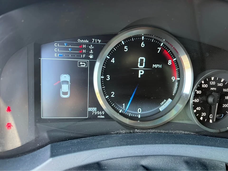 2015 Lexus RC F - Image 18 of 18
