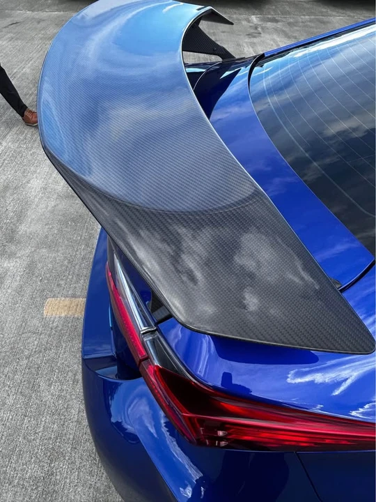 2015 Lexus RC F - Image 8 of 17