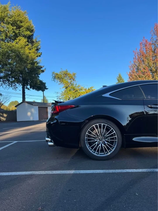 2015 Lexus RC F - Image 5 of 15