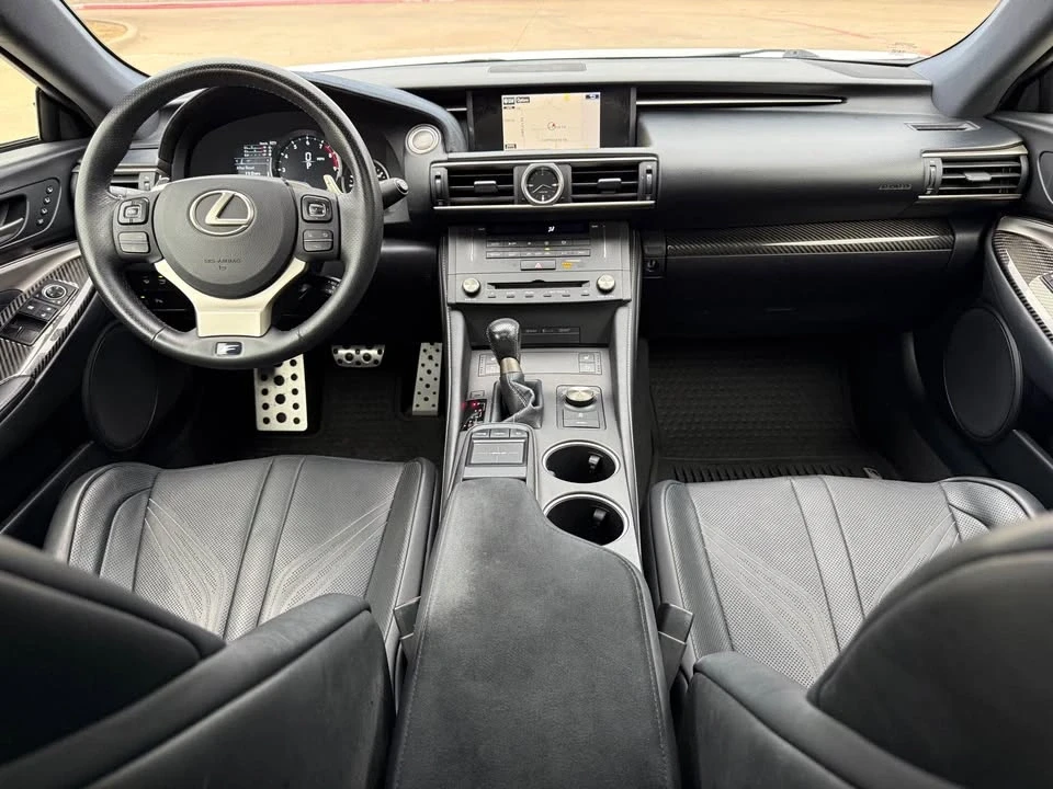 2015 Lexus RC F - Image 18 of 19