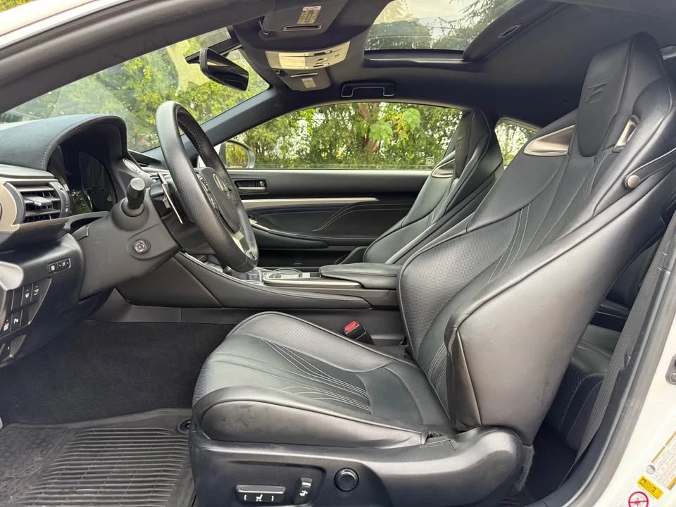 2015 Lexus RC F - Image 14 of 19
