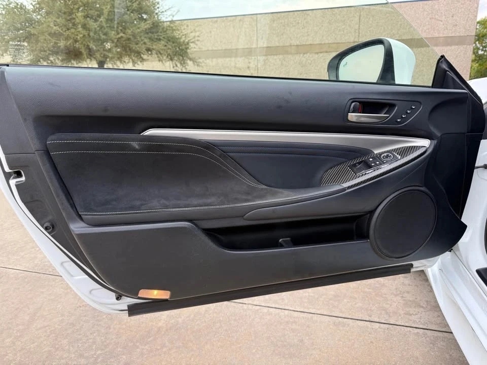 2015 Lexus RC F - Image 15 of 19