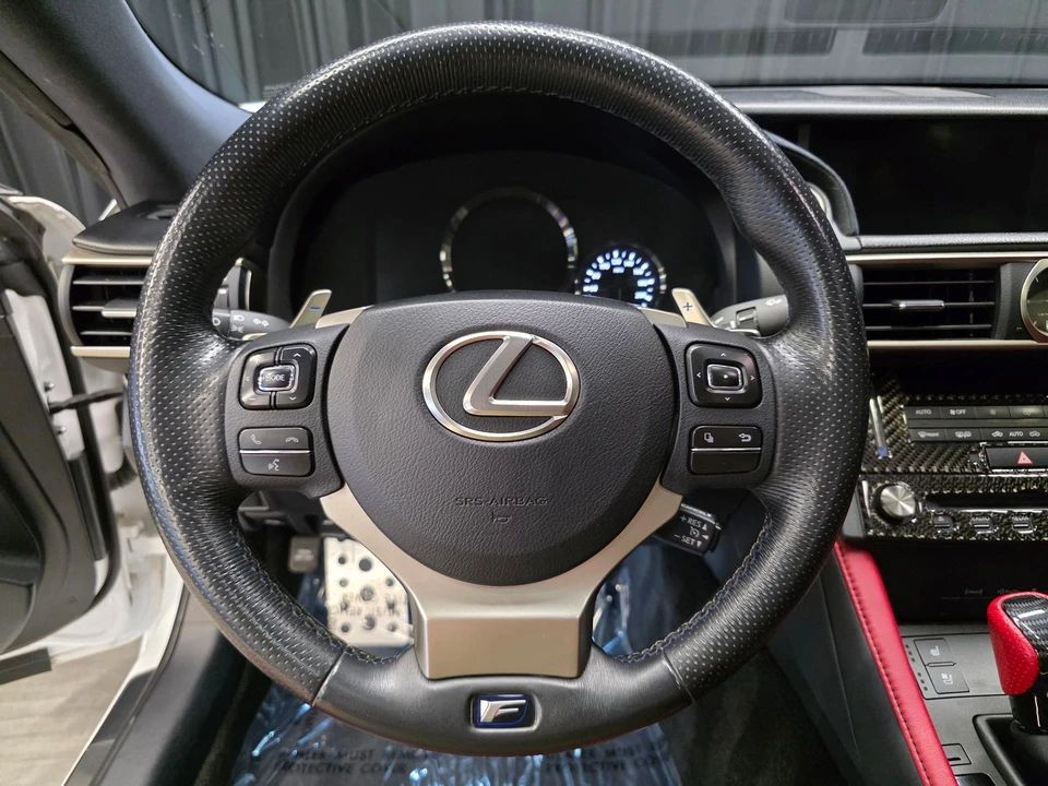 2015 Lexus RC F - Image 19 of 31