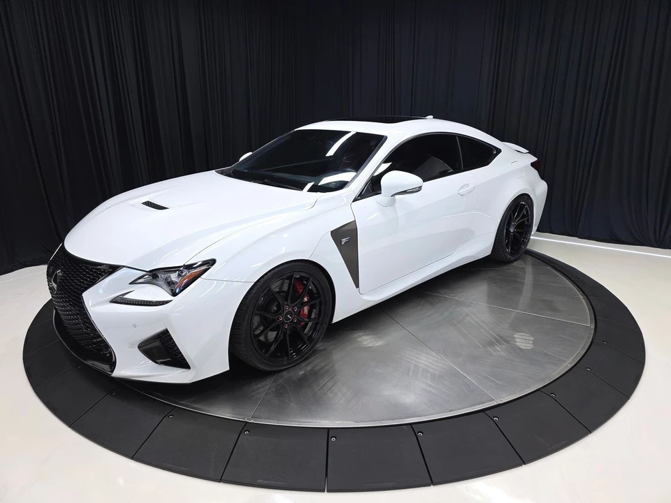 2015 Lexus RC F - Image 8 of 31
