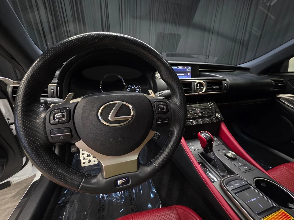 2015 Lexus RC F - Image 18 of 31