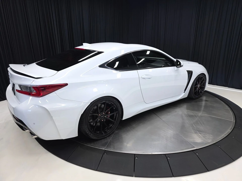 2015 Lexus RC F - Image 12 of 31