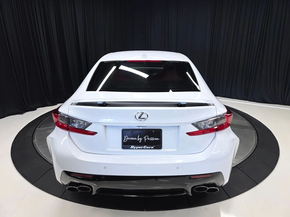 2015 Lexus RC F - Image 11 of 31