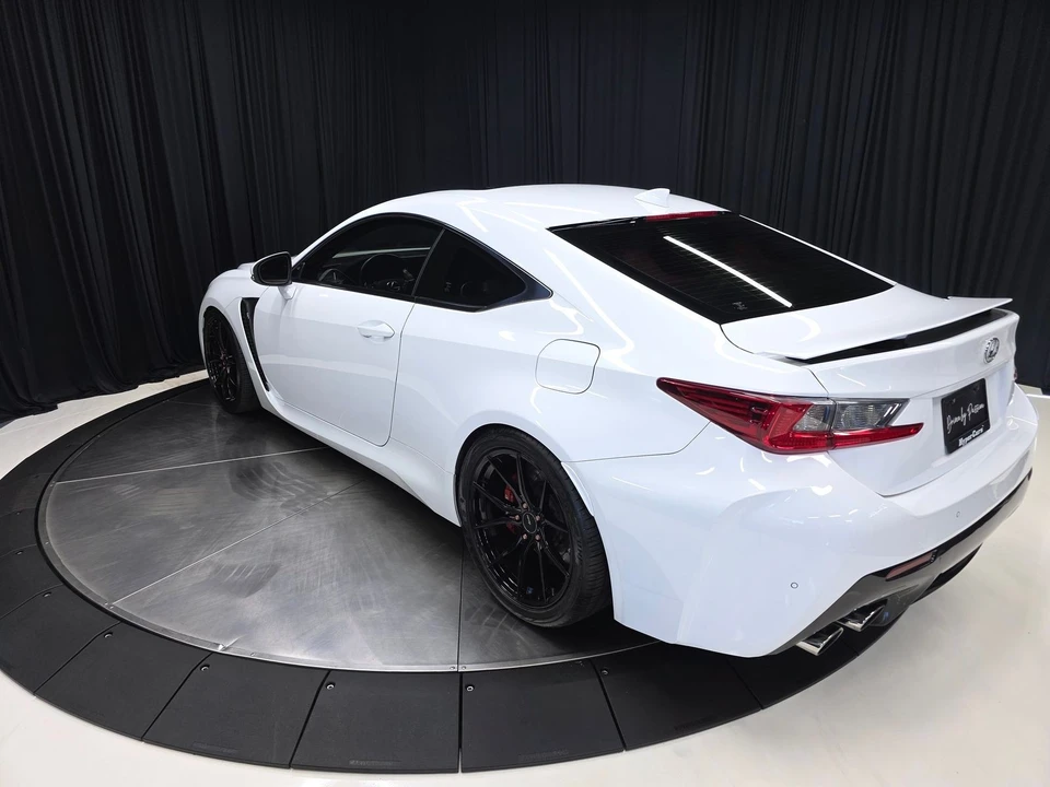 2015 Lexus RC F - Image 10 of 31