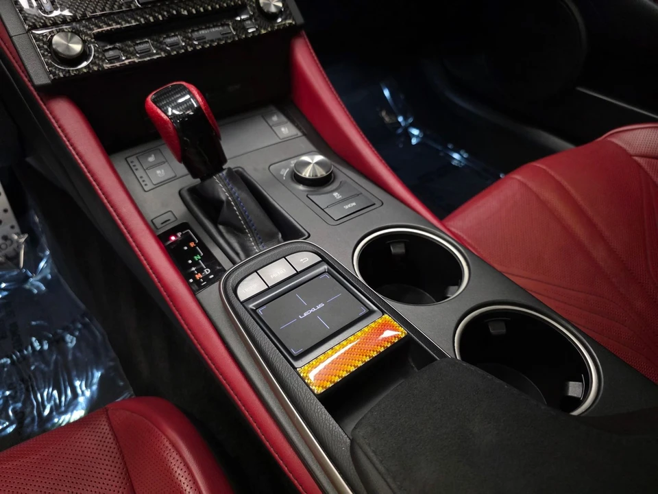2015 Lexus RC F - Image 26 of 31
