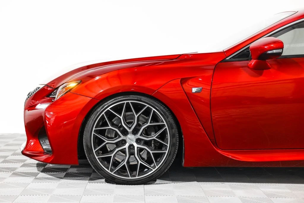 2015 Lexus RC F - Image 15 of 31