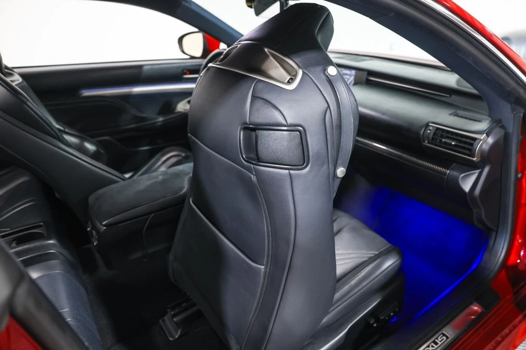 2015 Lexus RC F - Image 27 of 31