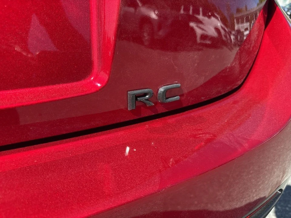 2015 Lexus RC F - Image 28 of 31
