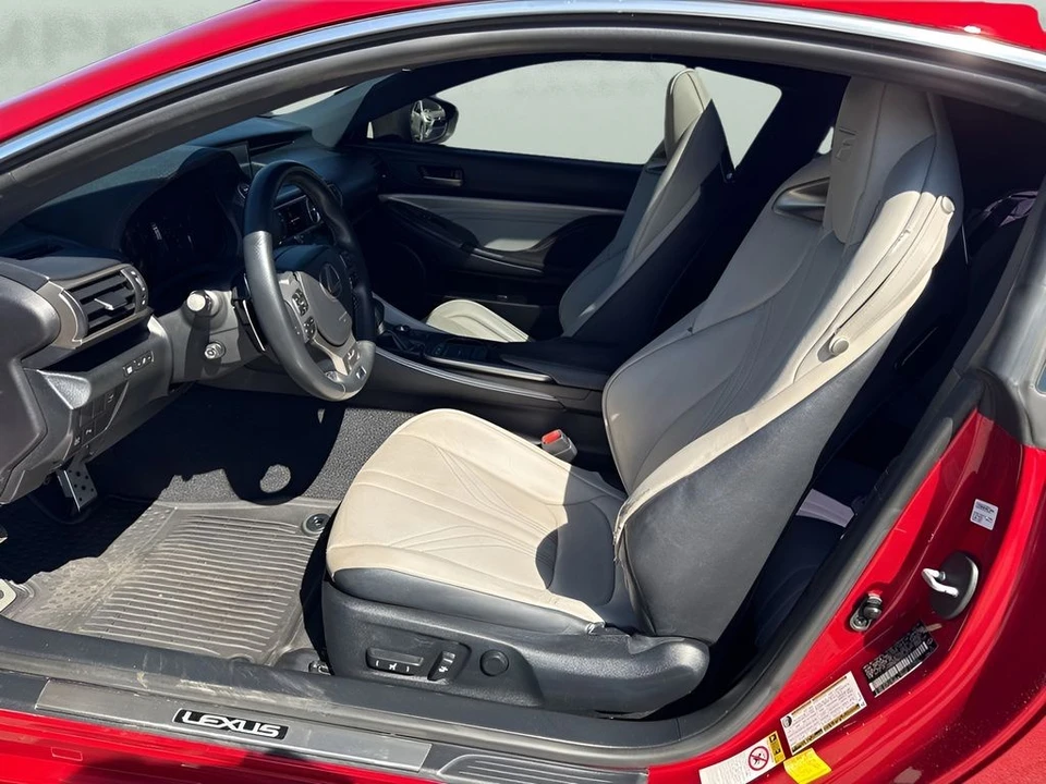 2015 Lexus RC F - Image 9 of 31