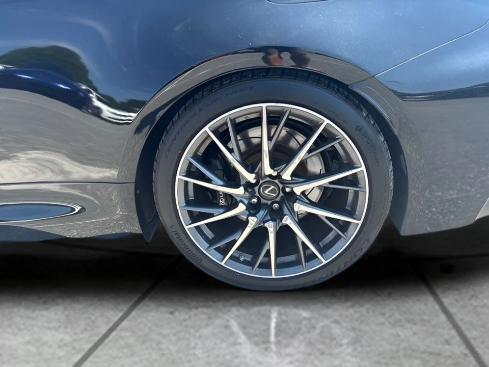 2015 Lexus RC F - Image 26 of 29
