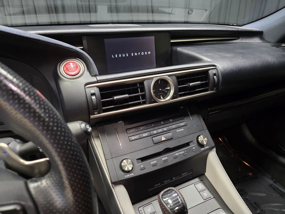 2015 Lexus RC F - Image 22 of 31
