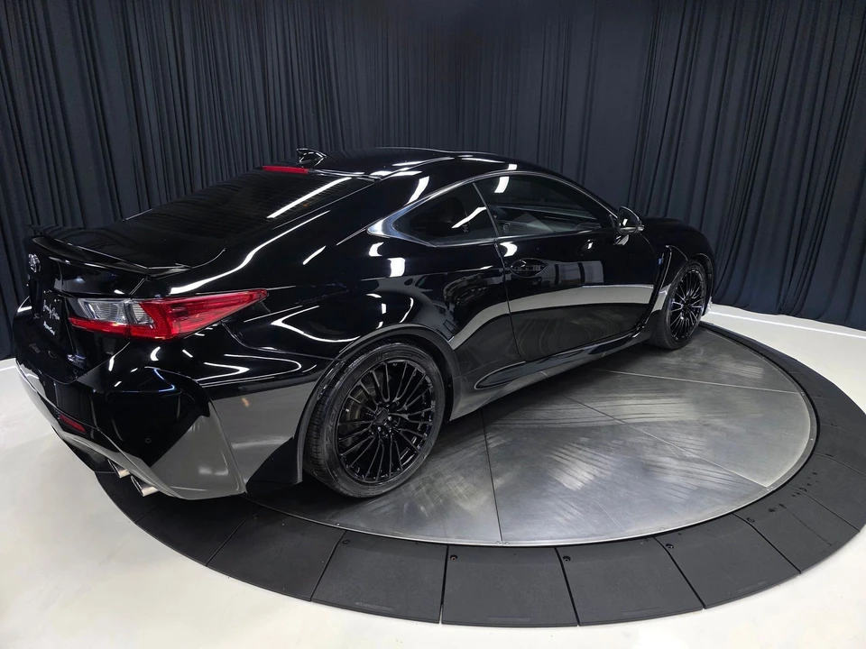 2015 Lexus RC F - Image 13 of 31
