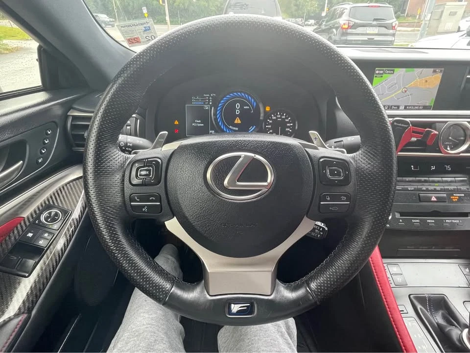 2015 Lexus RC F - Image 15 of 17