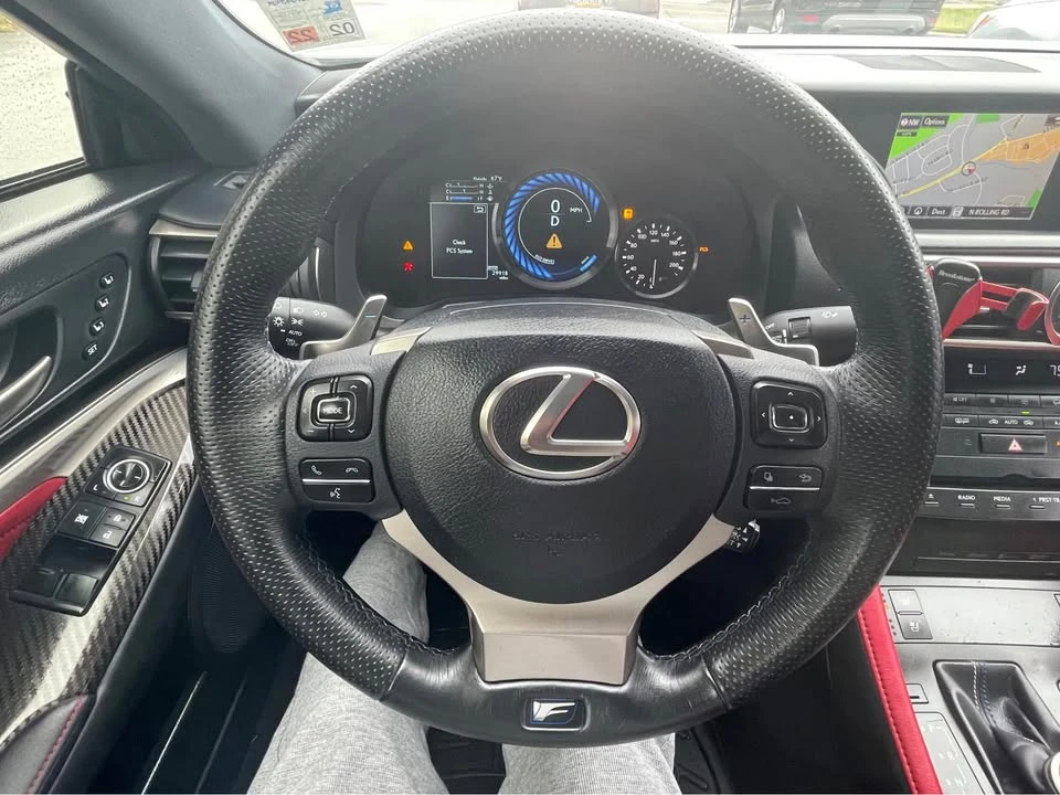 2015 Lexus RC F - Image 14 of 17
