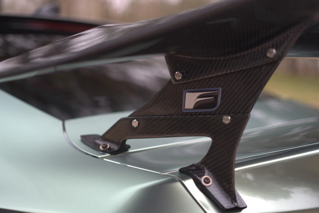 2015 Lexus RC F - Image 18 of 31