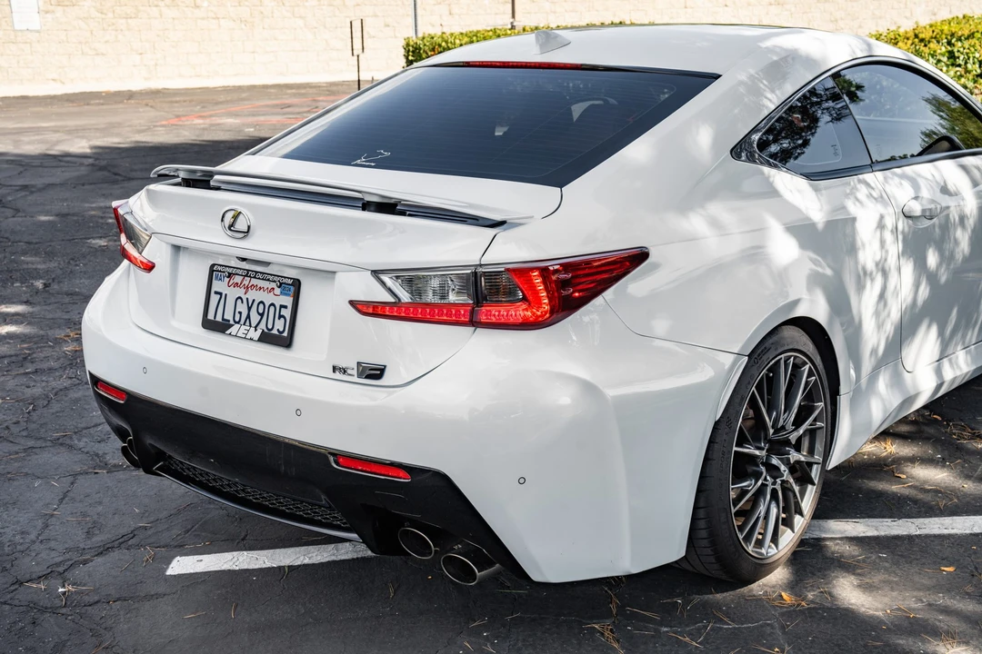 2015 Lexus RC F - Image 15 of 31