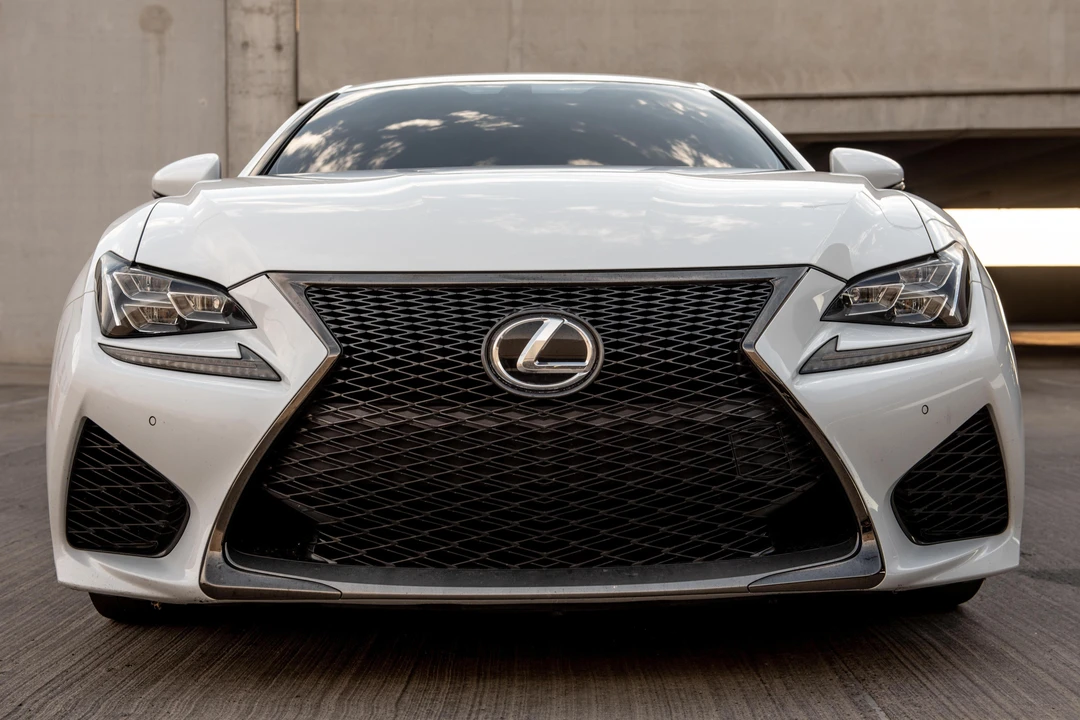 2015 Lexus RC F - Image 2 of 31