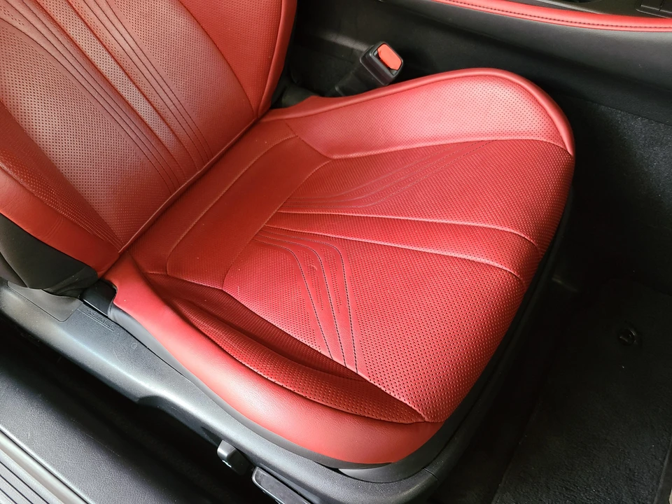 2015 Lexus RC F - Image 31 of 31