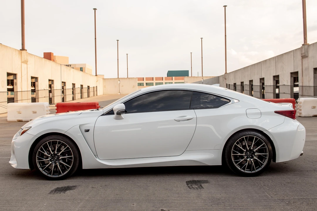 2015 Lexus RC F - Image 4 of 31