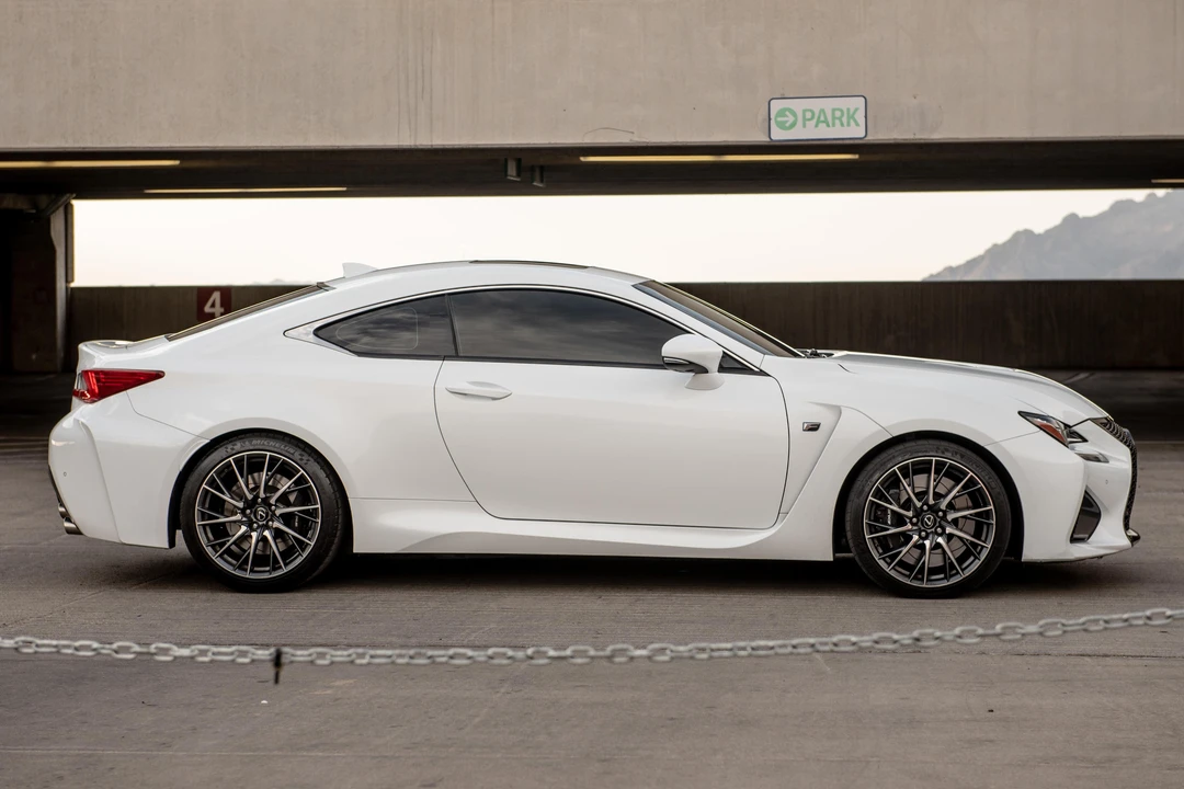 2015 Lexus RC F - Image 3 of 31