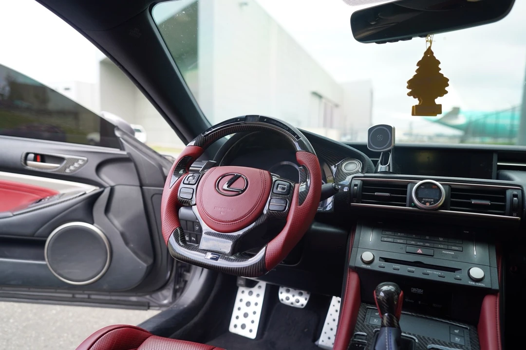 2015 Lexus RC F - Image 14 of 20