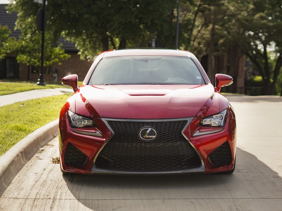 2015 Lexus RC F - Image 19 of 21