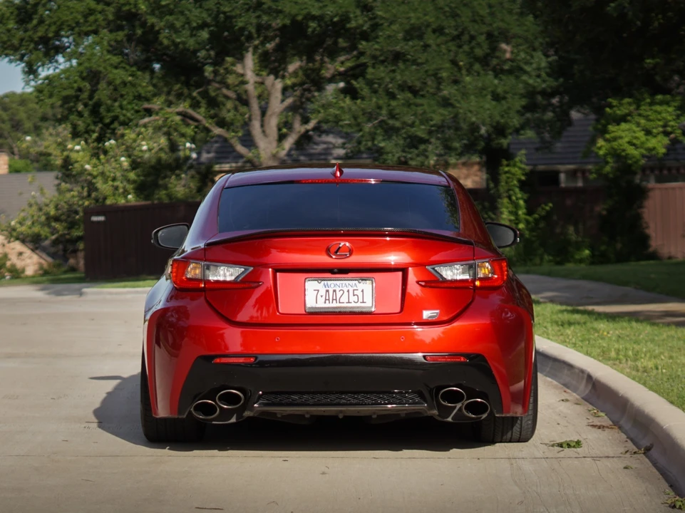 2015 Lexus RC F - Image 13 of 21