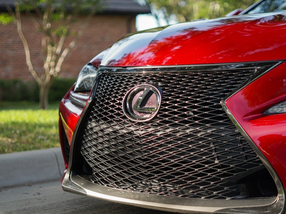 2015 Lexus RC F - Image 6 of 21