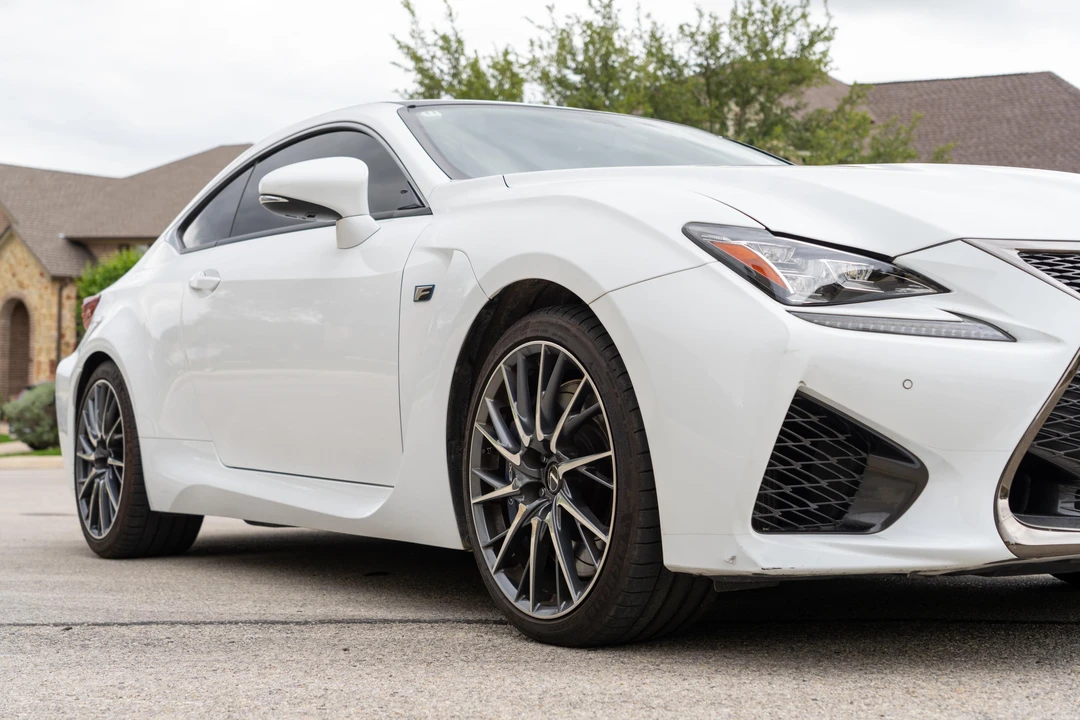 2015 Lexus RC F - Image 16 of 31