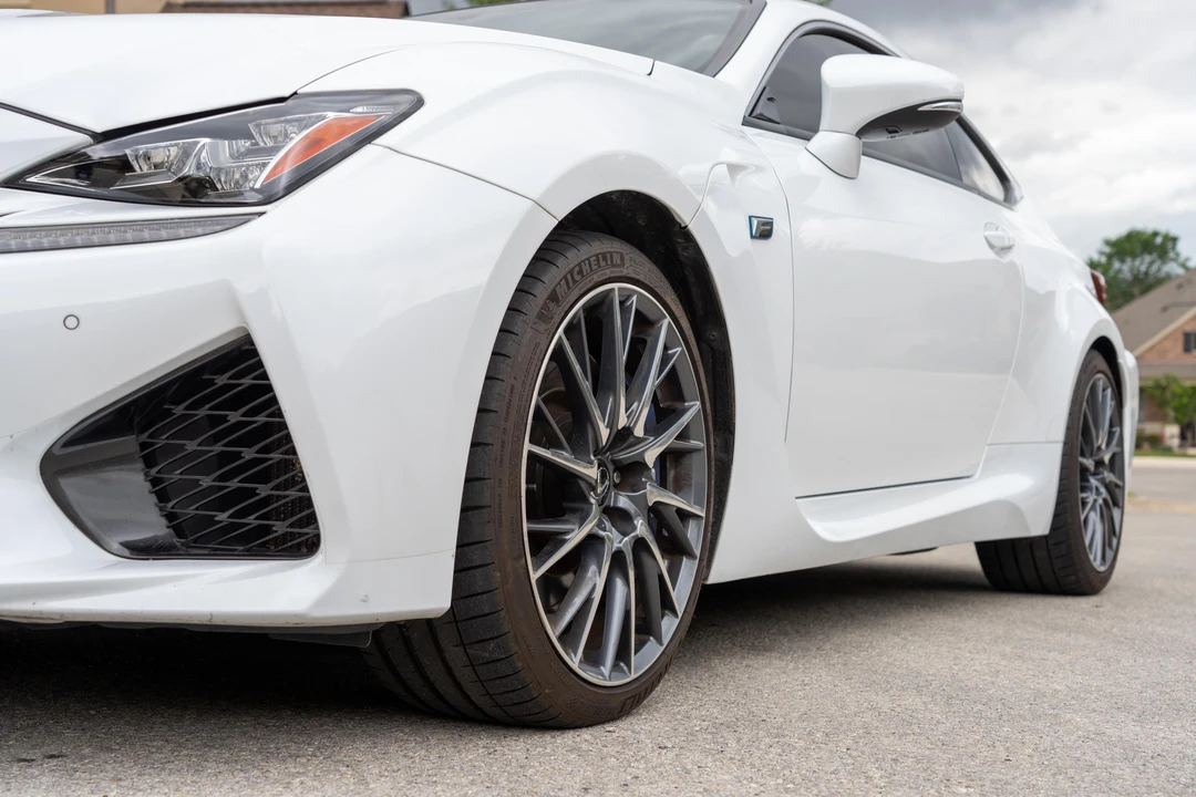 2015 Lexus RC F - Image 9 of 31