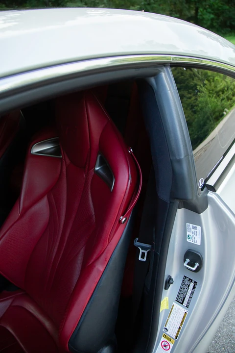 2015 Lexus RC F - Image 30 of 31