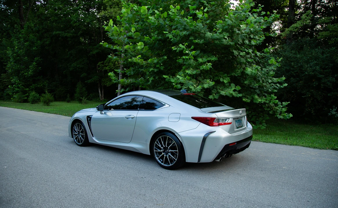 2015 Lexus RC F - Image 4 of 31