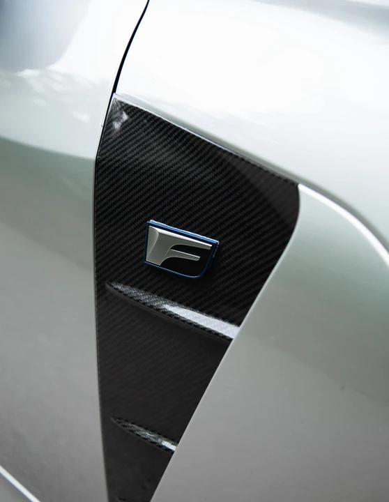 2015 Lexus RC F - Image 15 of 31