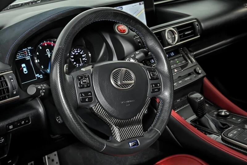 2015 Lexus RC F - Image 19 of 31