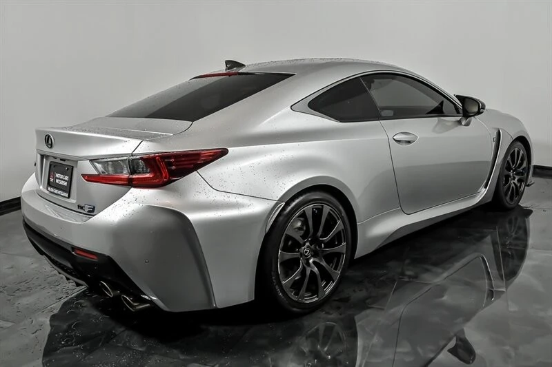2015 Lexus RC F - Image 9 of 31